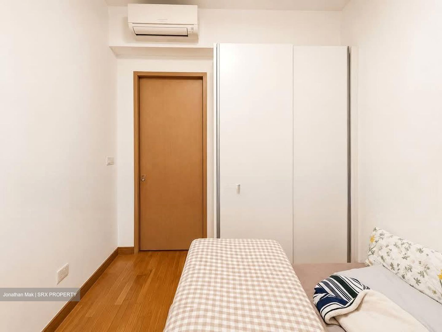 Alex Residences (D3), Apartment #555624111
